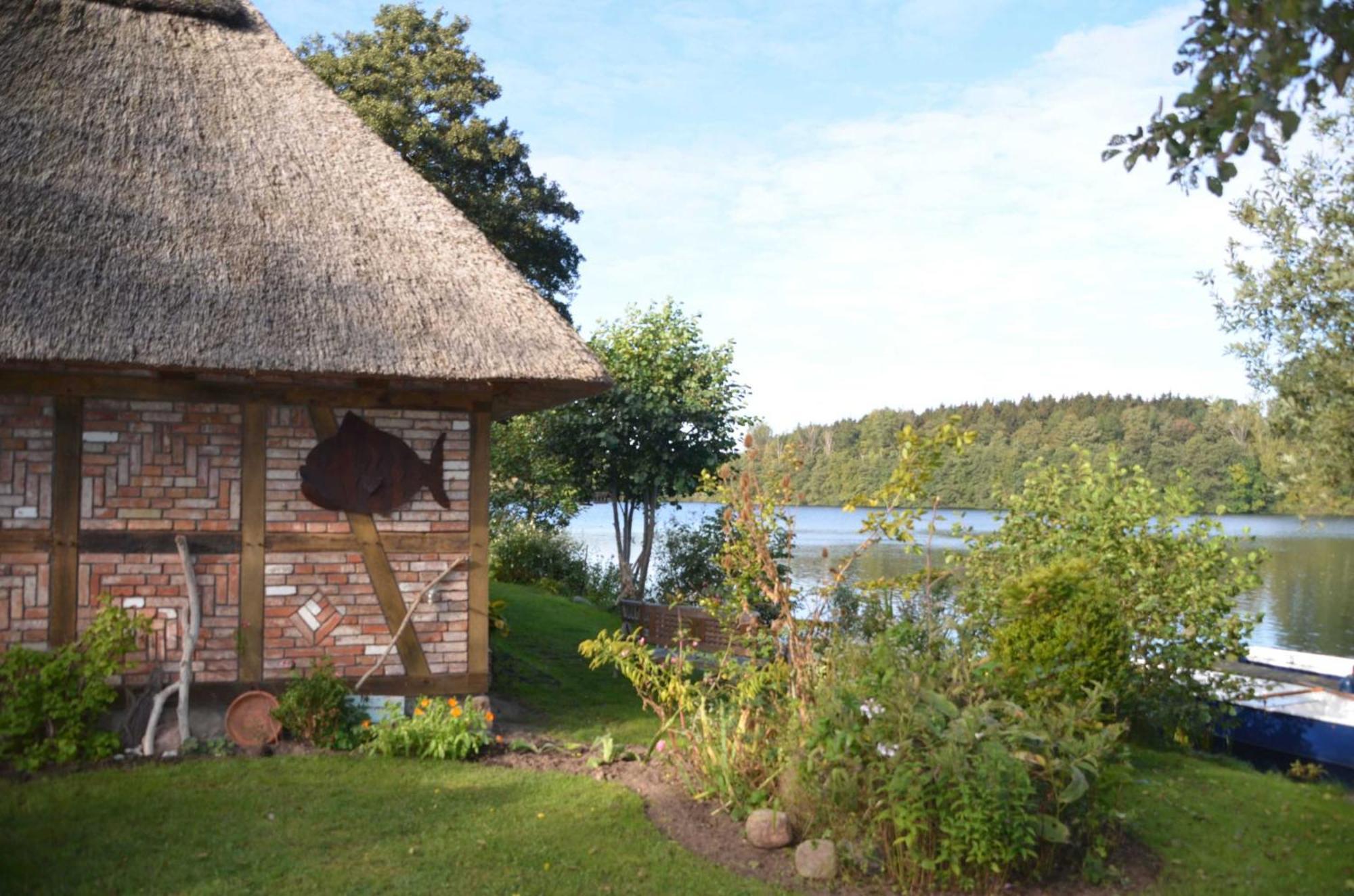 Reetdachkate Auf Gestuet Schierensee Grebin Exterior photo